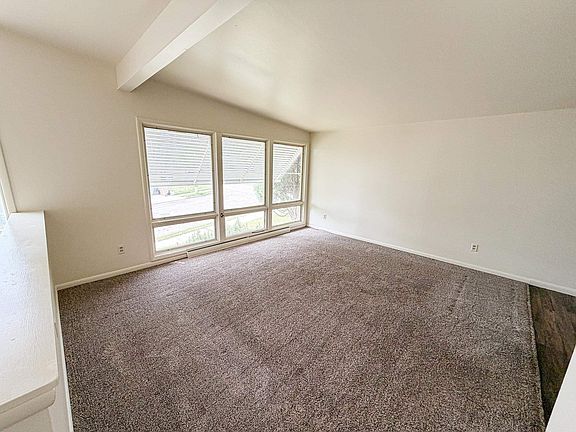 5th image of 1010 5th St NE