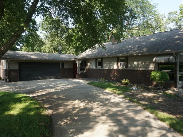 1782 Scenic Dr, Fort Dodge, IA 50501
