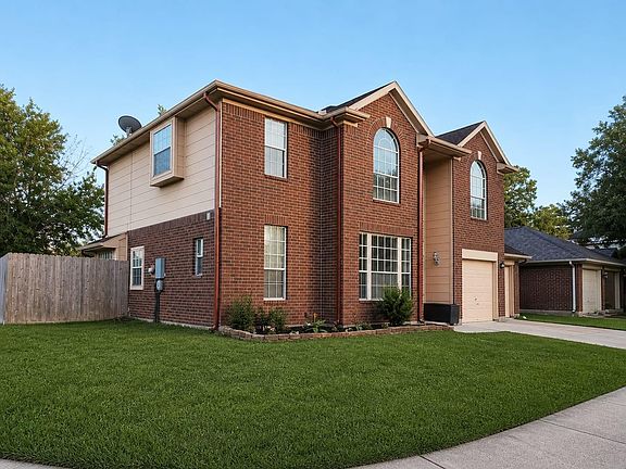 3rd image of 4803 Widerop Ln