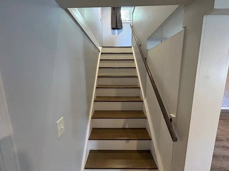 2365 Eschtruth St — Photo 15