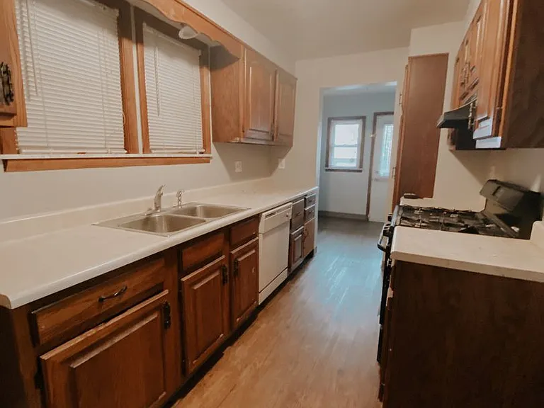 2937 Sacramento Ave — Photo 9