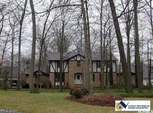 17 Oxford Dr, Hudson, OH 44236