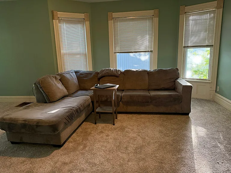 409 E Porter St — Photo 21