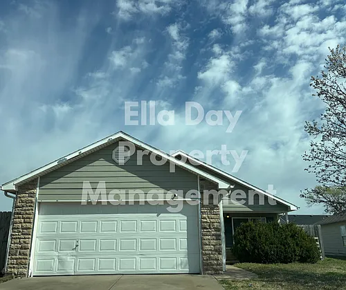 2520 E Conquest St Photo 1