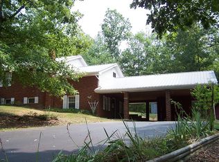 3070 Mount Helen Rd, Allardt, TN 38504