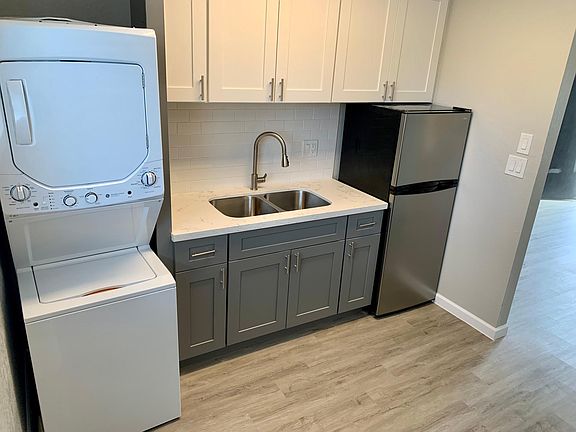 2nd image of 2020 W Orangewood Ave #112