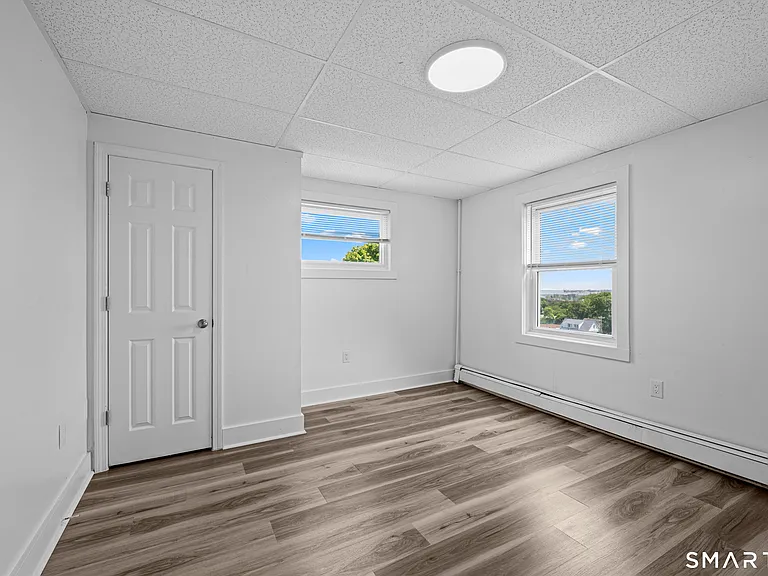 156 Garfield Ave #24 — Photo 8