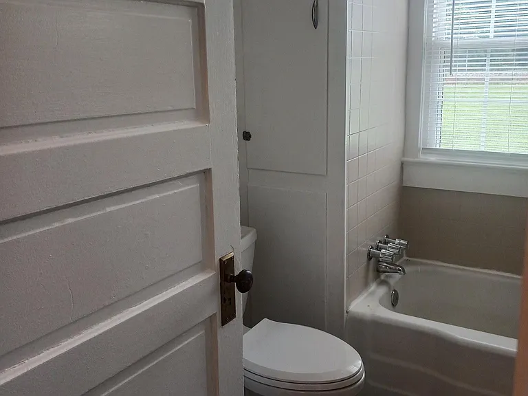 174 Belfast Rd — Photo 12