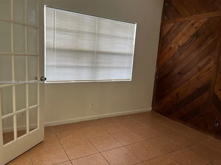 7321 Tam Oshanter Blvd — Photo 11