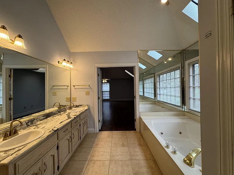 7595 Foxfire Dr SE — Photo 25
