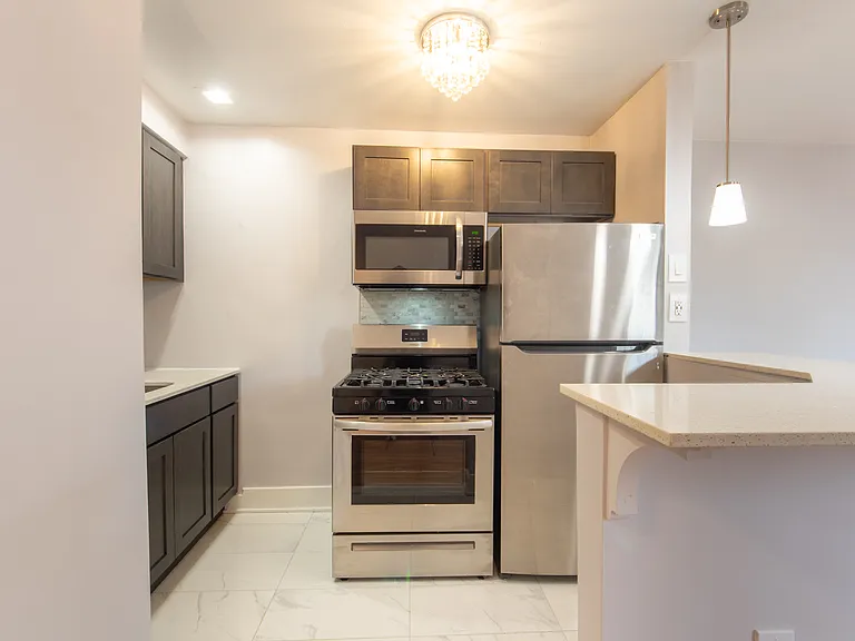 Forest Hill Terrace — Photo 1