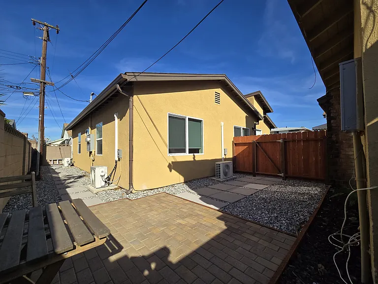W Juno Ave — Photo 22