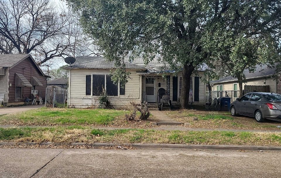 1st image of 4607 Electra St