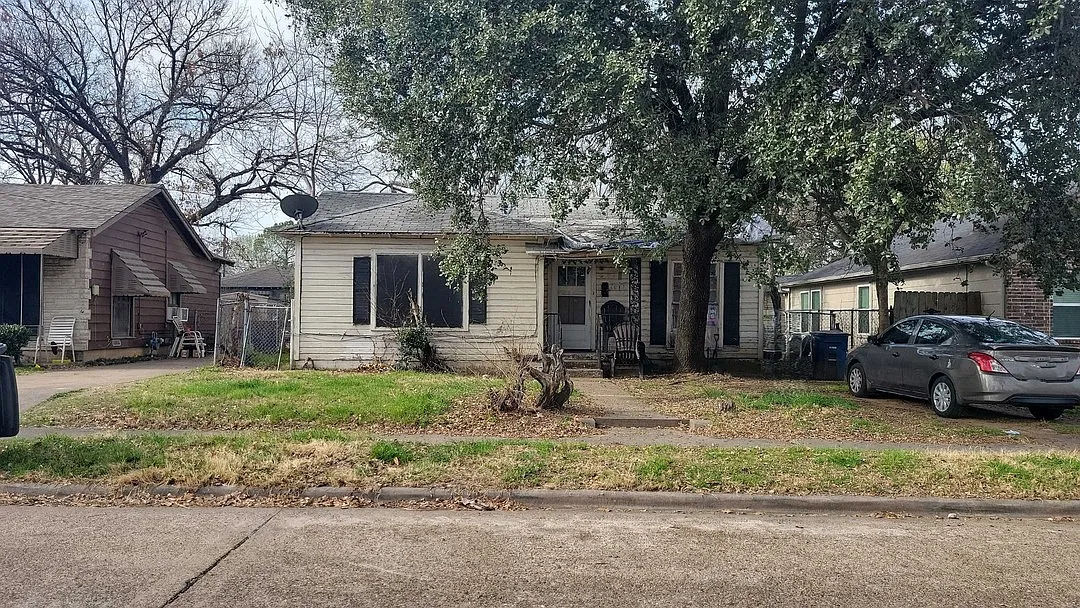 4607 Electra St photo 1