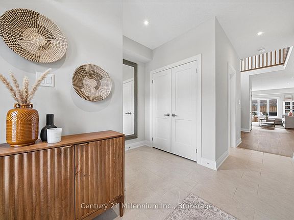 5th image of 57 Foley Cres