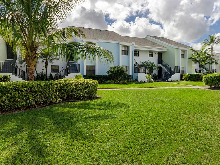 Lilac Village Dunes of Boca — Photo 3
