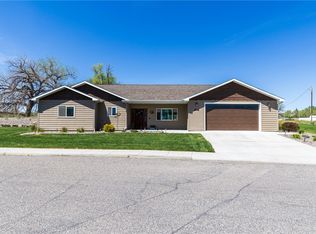 807 W 12th St, Laurel, MT 59044
