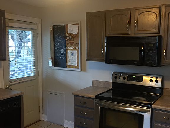 5th image of 1905 Windsor Ave