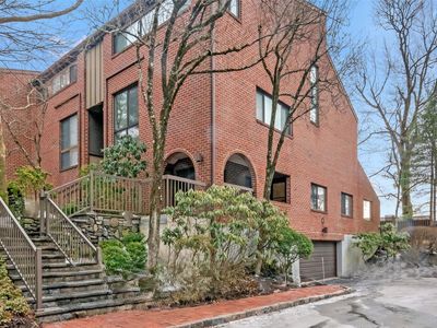 150 North Bedford Road Chappaqua Road D#1, Chappaqua, NY, 10514