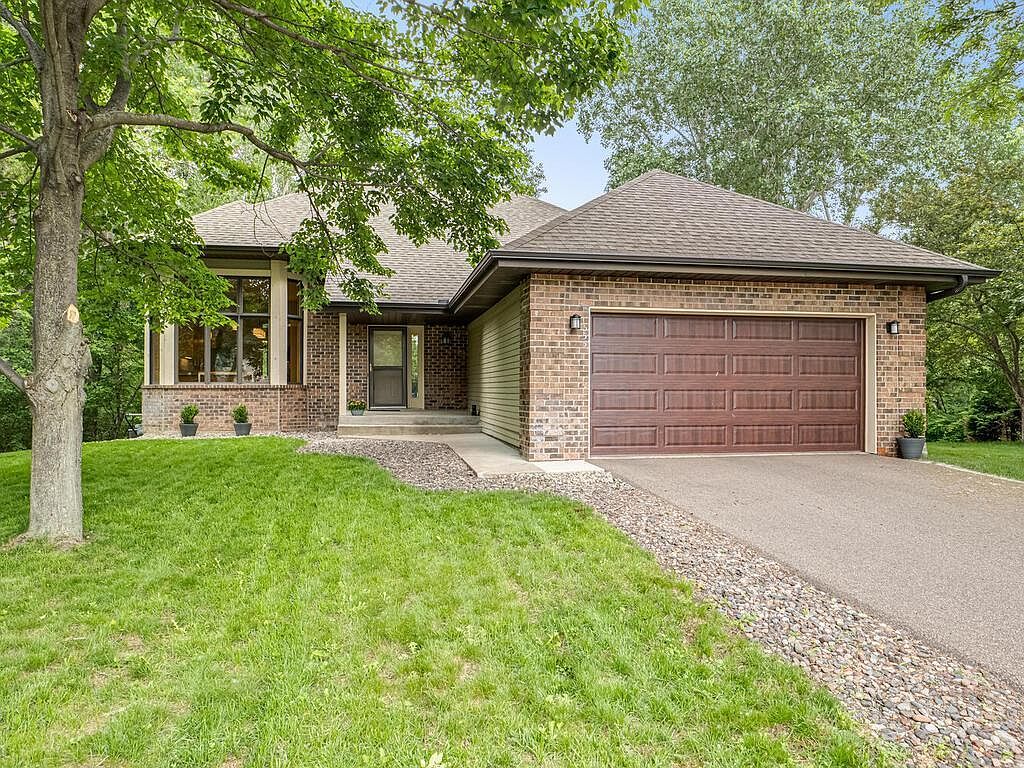 555 Glacier Ln N, Plymouth, MN 55447 | Zillow