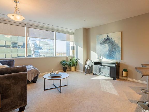 2nd image of UNIT 1002-1914 Hamilton STREET