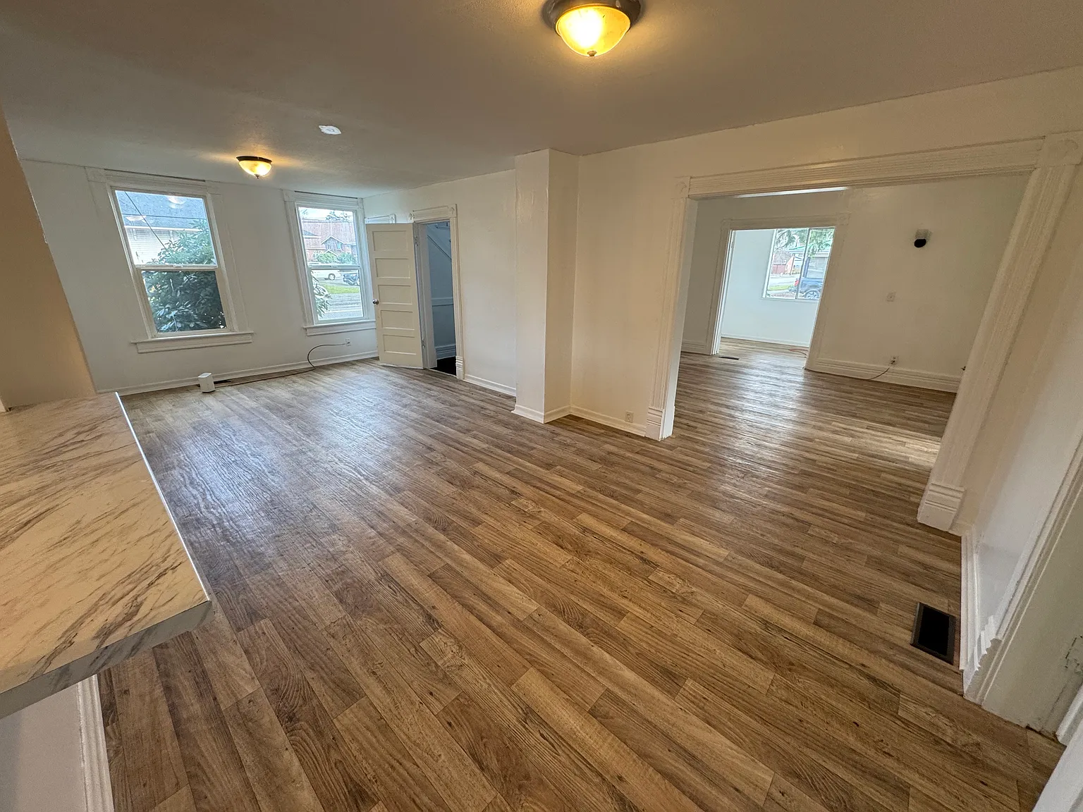 3 bed, 2000 sqft, $2,780 — Photo 3