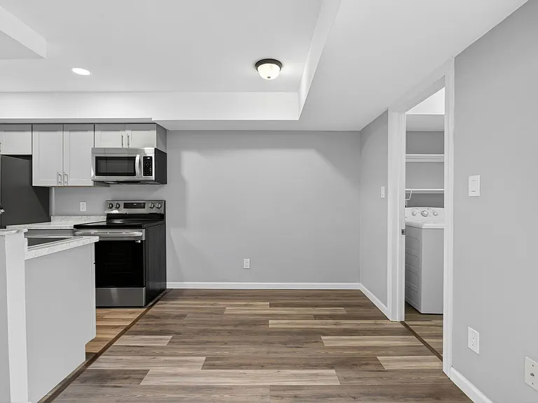 46 Village Dr — Photo 8