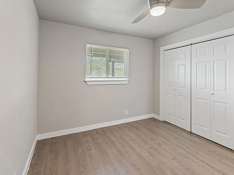 6812 S Congress Ave — Photo 16