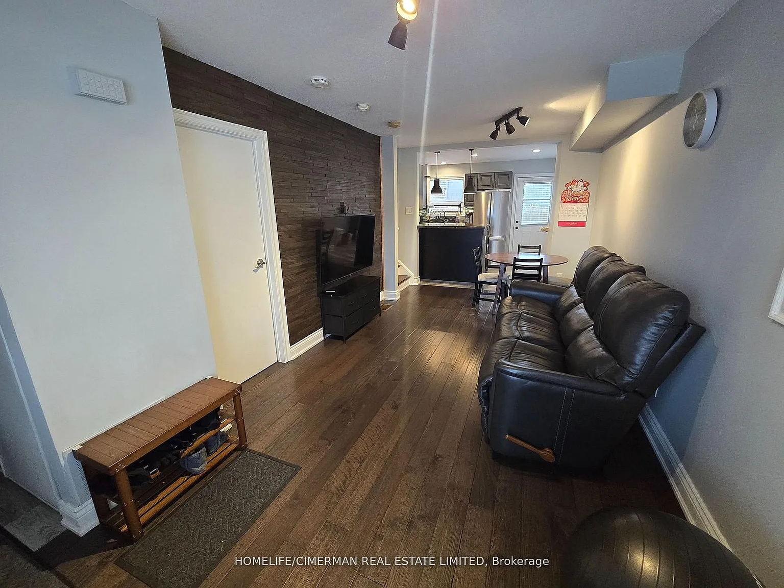 3 bed, $2,300 — Photo 4