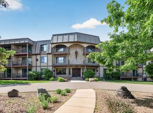 2200 Nevada Ave S APT 206, Saint Louis Park, MN 55426