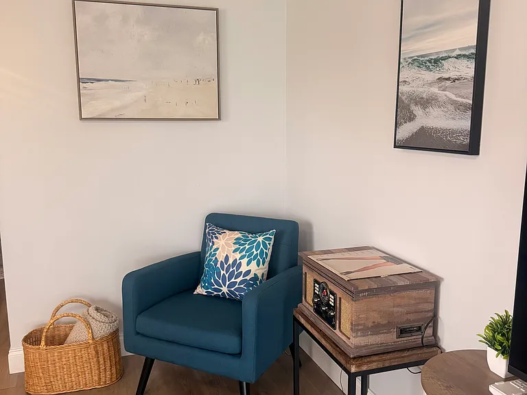 75 Royal Oak Ct #201 — Photo 22