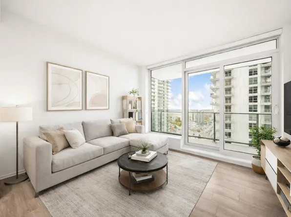 3809 Evergreen Pl #2306, Burnaby, BC V3J 0M1