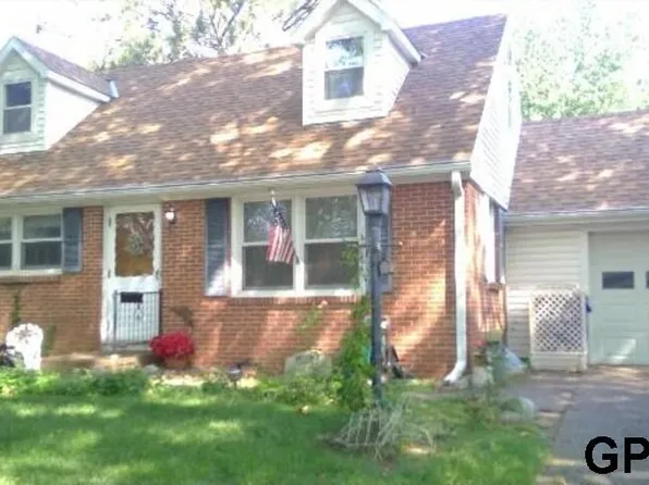 2118 Kessler Cir, Lincoln, NE 68502