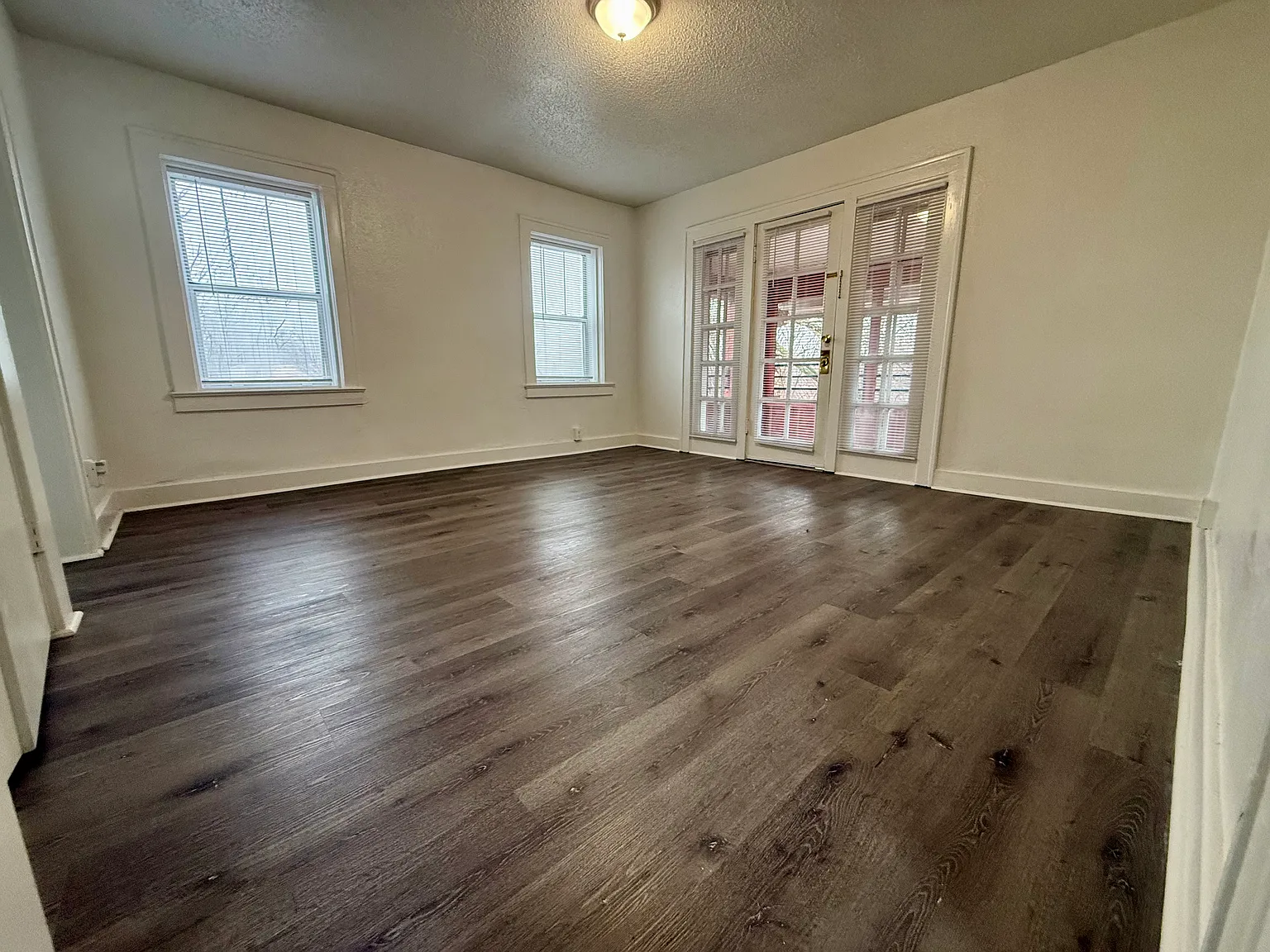 Stonewall Court Apts — Photo 4