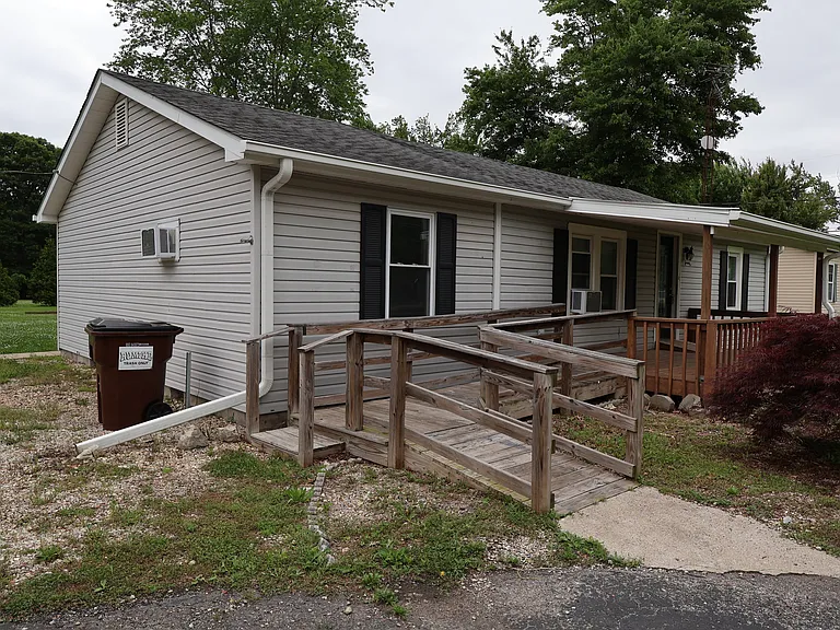549 S Gum St — Photo 4