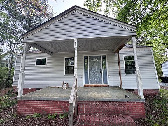 3rd image of 1507 Echo Rd