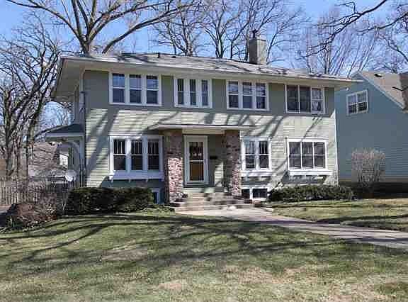 2nd image of 2116 Rainbow Dr