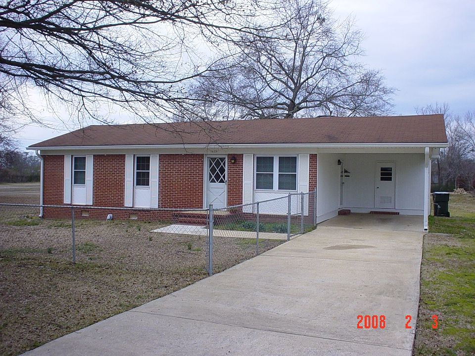 1st image of 1620 Dogwood Dr