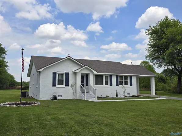 1469 Charity Ln, Hazel Green, AL 35750