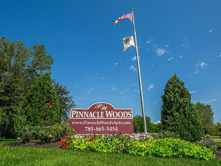 Pinnacle Woods — Photo 14