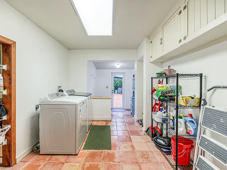 11350 NE 8th Ct — Photo 19