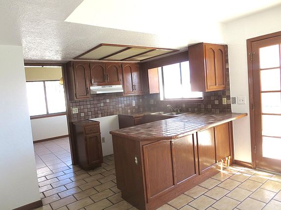 4th image of 1708 Glen Campbell Dr