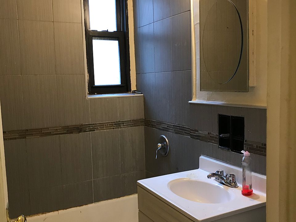 1st image of 2330 Ocean Ave #4
