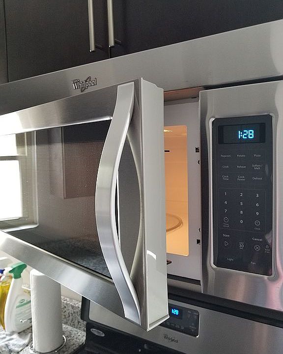 Microwave Oven
