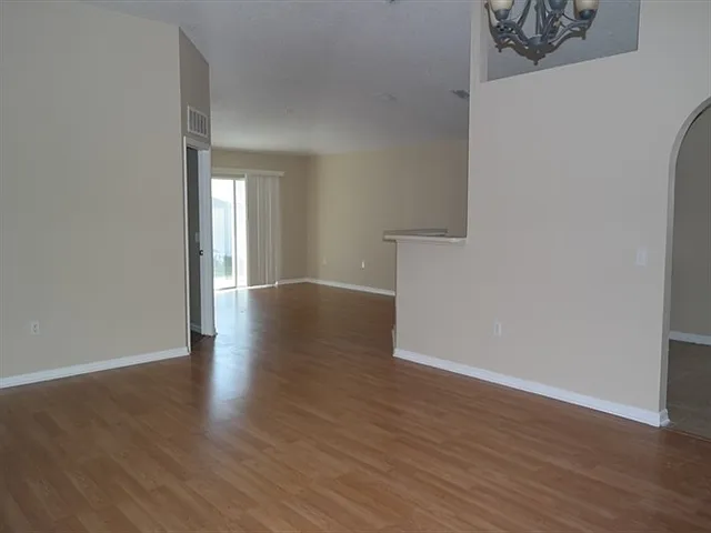 312 Azores Pl — Photo 4