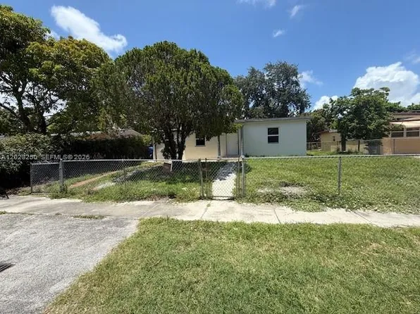 1481 NE 155th Ter, North Miami Beach, FL 33162