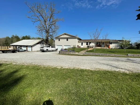 1951 Hall Rd, Clarkrange, TN 38553