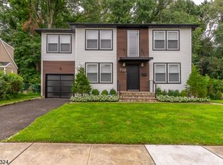 732 Pinewood Rd, Union, NJ 07083