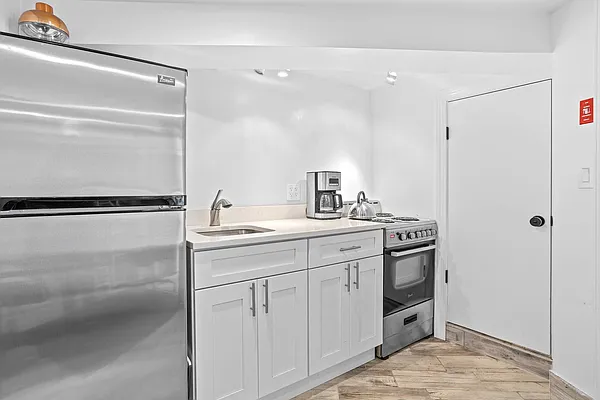 Rented by Kole Group | media 16