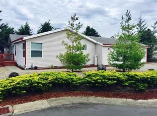 898 31st Way, Florence, OR 97439